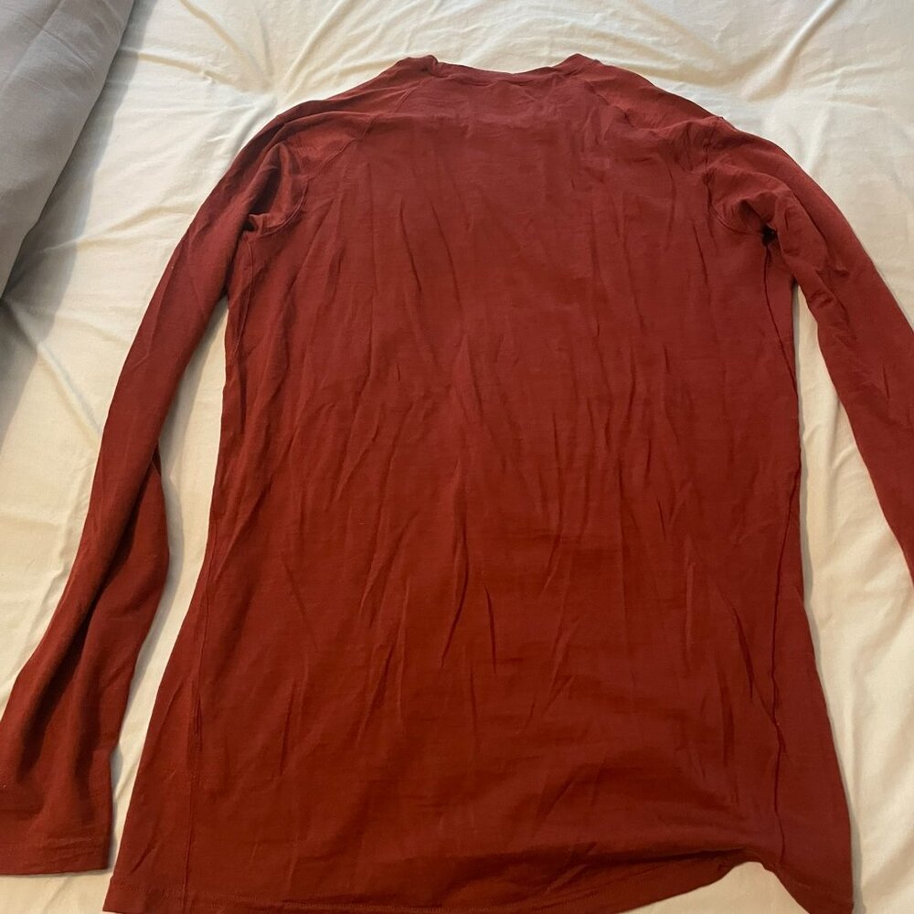 REI Rust Red Long Sleeve Merino Wool Base Layer Top - Men's Medium - Picture 2 of 4
